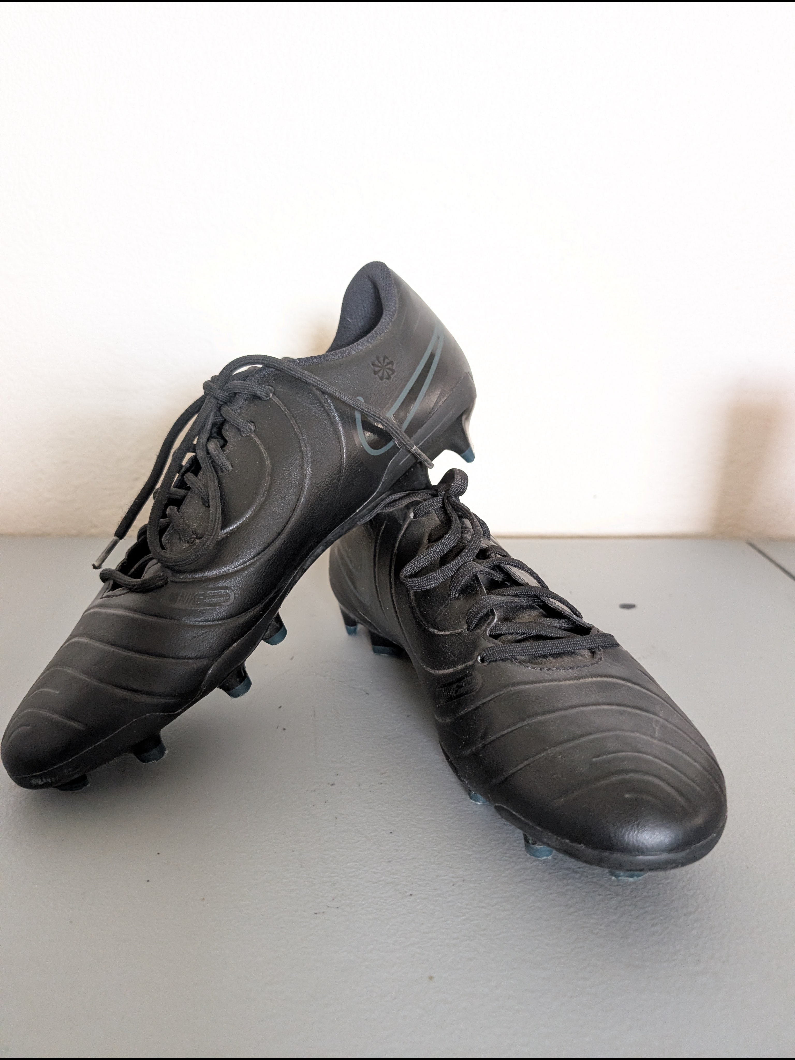 Nike Tiempo Legend 10 Club Fg Soccer Cleats